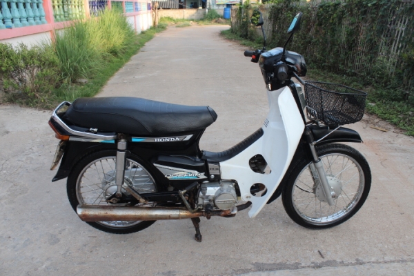 ดรีมคุรุสภาสีดำทะเบียนโอนเดิมๆขายถูกๆ9800บาท