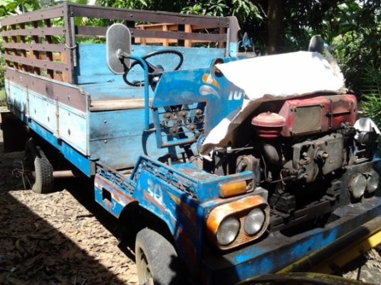 ขาย แต๋น 4 ล้อ ช่วงล่างใหญ่ คัสซีหน้า5 ยางดี คานหน้าเดิม หลังของ6ล้อ100แรง เกียร์ JK รถจอดต้องเช็ค ขาย ตามสภาพ  ***ขายแล้วครับ ขอบคุณTruck2hand