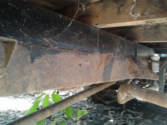 ขาย แต๋น 4 ล้อ ช่วงล่างใหญ่ คัสซีหน้า5 ยางดี คานหน้าเดิม หลังของ6ล้อ100แรง เกียร์ JK รถจอดต้องเช็ค ขาย ตามสภาพ  ***ขายแล้วครับ ขอบคุณTruck2hand