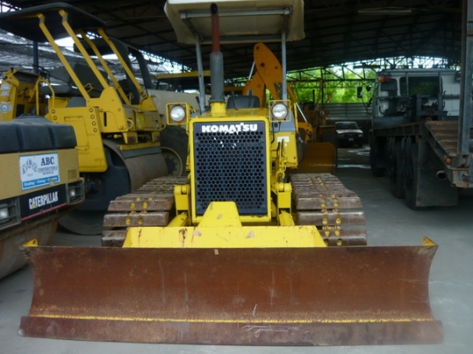รถดันดิน Komatsu D20-6 รถนอก นำเข้าจากญี่ปุ่นโดยตรง สภาพเนี๊ยบสุดๆ ไม่มีที่ติ ยังไม่ผ่านการใช้งานในเมืองไทย 100\% พร้อมลุยงาน เอกสารครบ รถดันดิน Komatsu D20-6 รถนอก นำเข้าจากญี่ปุ่นโดยตรง สภาพเนี๊ยบสุดๆ ไม่มีที่ติ ยังไม่ผ่านการใช้งานในเมืองไทย 100\% พร้อมลุยงาน เอกสารครบ