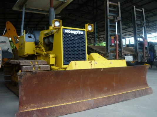 รถดันดิน Komatsu D20-6 รถนอก นำเข้าจากญี่ปุ่นโดยตรง สภาพเนี๊ยบสุดๆ ไม่มีที่ติ ยังไม่ผ่านการใช้งานในเมืองไทย 100\% พร้อมลุยงาน เอกสารครบ รถดันดิน Komatsu D20-6 รถนอก นำเข้าจากญี่ปุ่นโดยตรง สภาพเนี๊ยบสุดๆ ไม่มีที่ติ ยังไม่ผ่านการใช้งานในเมืองไทย 100\% พร้อมลุยงาน เอกสารครบ