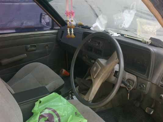 ขาย ISUZU KB 4 ประตู2200 55000พร้อมใช้ครับ  0891436996