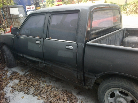 ขาย ISUZU KB 4 ประตู2200 55000พร้อมใช้ครับ  0891436996