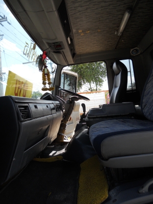 ขายด่วน HINO FN3H เครื่อง JO8C 220แรงม้า, 6เกียร์เดินหน้า มี slowกลาง ช่วงล่างZM 10 น็อต,เบรคใหญ่,ดั้มสมามิตร,มีระบบลากพ่วงครบชุด,ยาง 80\% เรเดียนทั้ง10เส้น, แอร์พร้อม ขายด่วน HINO FN3H เครื่อง JO8C 220แรงม้า, 6เกียร์เดินหน้า มี slowกลาง ช่วงล่างZM 10 น็อต,เบรคใหญ่,ดั้มสมามิตร,มีระบบลากพ่วงครบชุด,ยาง 80\% เรเดียนทั้ง10เส้น, แอร์พร้อม