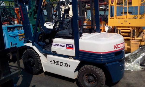 **FORKLIFT KOMATSU 2.5TON**DIESEL
