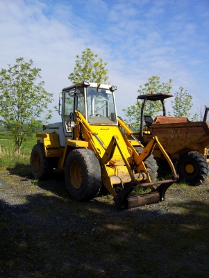 ขายรถตักล้อยาง JCB เลี้ยวเอวอ่อน  เก่านอก  สนใจติดต่อ 089-551-2032