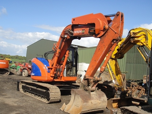 ขายรถแบ็คโฮ HITACHI EX135UR รุ่น 5 เก่าญี่ปุ่น สภาพดีพร้อมใช้งาน จัดไฟแนนซ์ได้ สนใจติดต่อ 089-551-2032