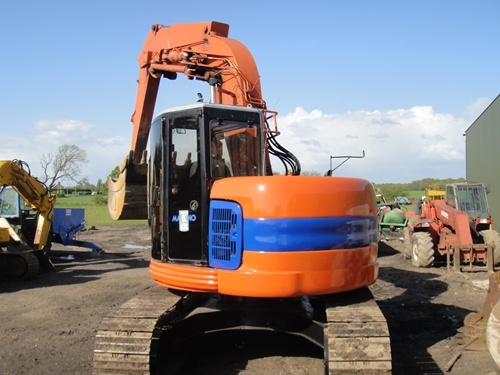 ขายรถแบ็คโฮ HITACHI EX135UR รุ่น 5 เก่าญี่ปุ่น สภาพดีพร้อมใช้งาน จัดไฟแนนซ์ได้ สนใจติดต่อ 089-551-2032