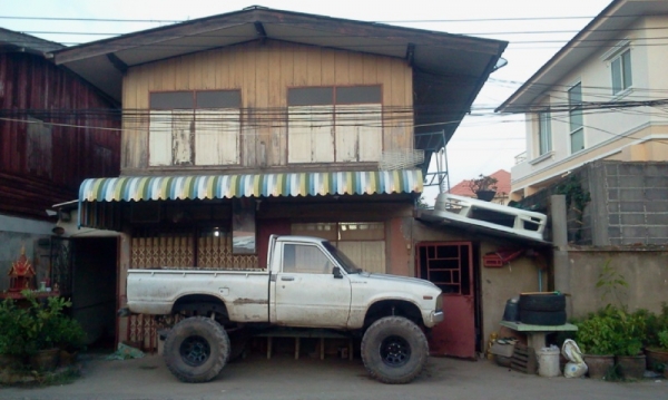 ต้องการใช้เงินครับ ทะเบียนเต็ม บม 771  ขายrn30 วางคาน4*4ล้อ 16 ยาง swamper 35"