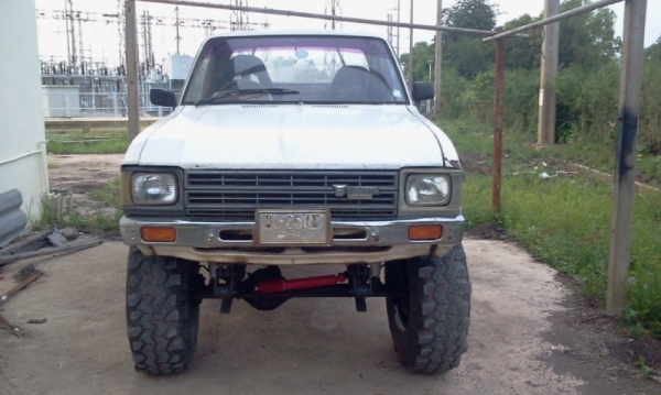 ต้องการใช้เงินครับ ทะเบียนเต็ม บม 771  ขายrn30 วางคาน4*4ล้อ 16 ยาง swamper 35"