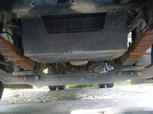 รถบรรทุก 6 ล้อบรรทุกน้ำ ยี่ห้อ MITSUBISHI รุ่น FUSO 168 แรงม้า