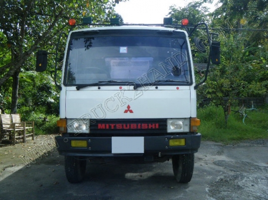 รถบรรทุก 6 ล้อบรรทุกน้ำ ยี่ห้อ MITSUBISHI รุ่น FUSO 168 แรงม้า
