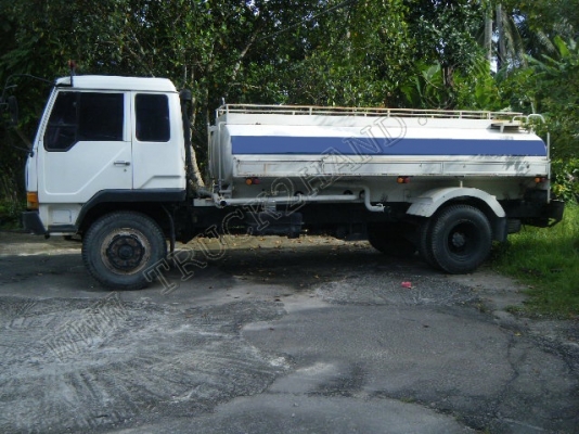 รถบรรทุก 6 ล้อบรรทุกน้ำ ยี่ห้อ MITSUBISHI รุ่น FUSO 168 แรงม้า