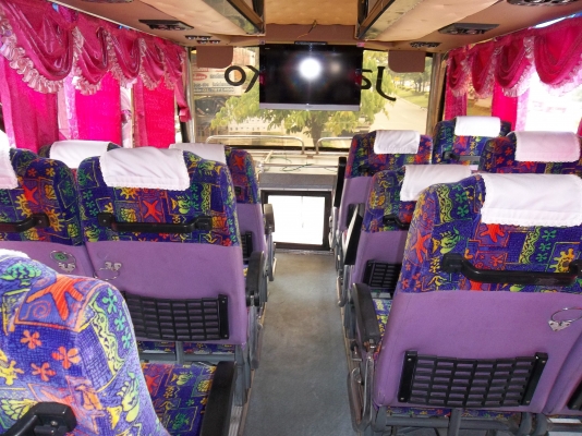 ขายด่วน รถบัสปรับอากาศ 6 ล้อ ยาว 12 เมตร สูงเต็ม ทรงกล้วยหอม เพิ่งเปลี่ยนเครื่องมาใหม่ ยอมขายแบบขาดทุน