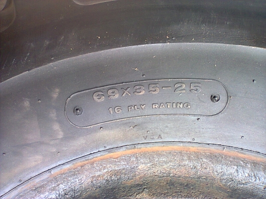 ยาง\%ขนาด 69x35-25 BRIDGESTONE สภาพดีมากๆ