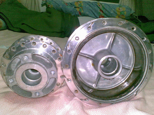 ขาย ดุมล้อรถ YAMAHA SPARK 135 (ของศูนย์แท้ๆ)