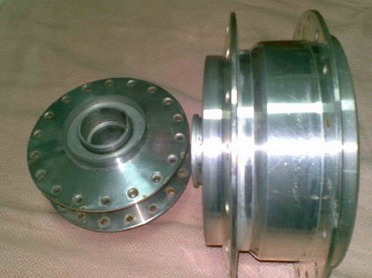 ขาย ดุมล้อรถ YAMAHA SPARK 135 (ของศูนย์แท้ๆ)