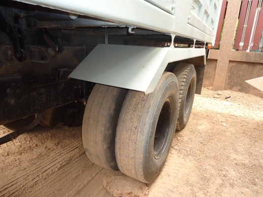 ขายรถบรรทุก10ล้อ2เพลาดั้มพ์ HINO 1M 220 แรงม้า มีระบบลากจูง เครื่องเดิม สวย  เจ้าของขายเอง สนใจดูรถก่อนได้