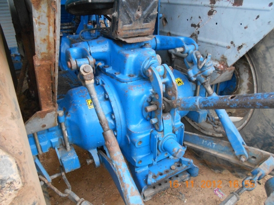 ขายรถแทรกเตอร์ ฟอร์ด 6610