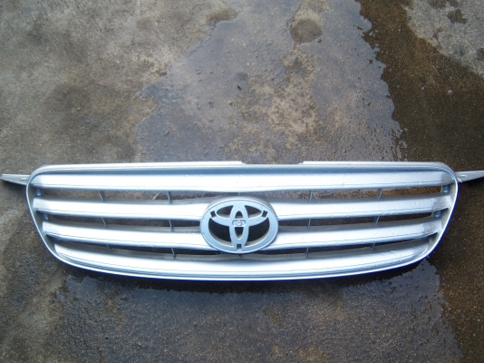 ขายกระบังลม หรือ กระจังหน้า  Toyota