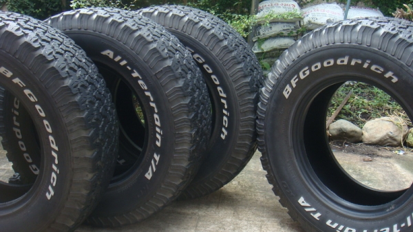 BF Goodrich Allterrain 265 70 r16 สวยๆ BF Goodrich Allterrain 265 70 r16 สวยๆ