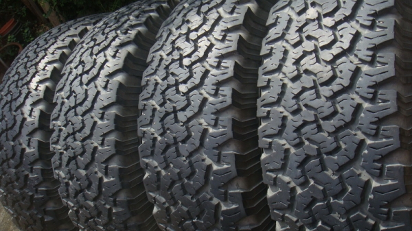 BF Goodrich Allterrain 265 70 r16 สวยๆ