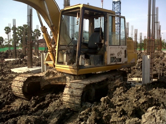 ขายแบคโฮKOMATSU pc120 รุ่น3 ขายแบคโฮKOMATSU pc120 รุ่น3