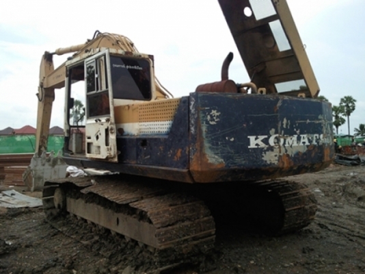 ขายแบคโฮKOMATSU pc200 รุ่น3