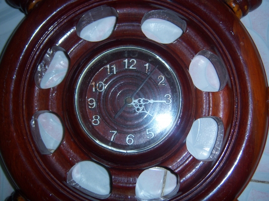 ขายนาฬิกาไม้ รูปพวงมาลัยเรือ ขนาด 12 นิ้ว เลขที่ PB 4241 7849 9 TH (ใบนำส่งไปรษณีย์อยู่ในรูปครับ)