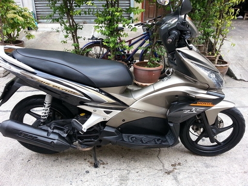 ขายแล้ว Honda Air Blade I ล้อแม็ก Combi Blake ราคา 29,500 บาท