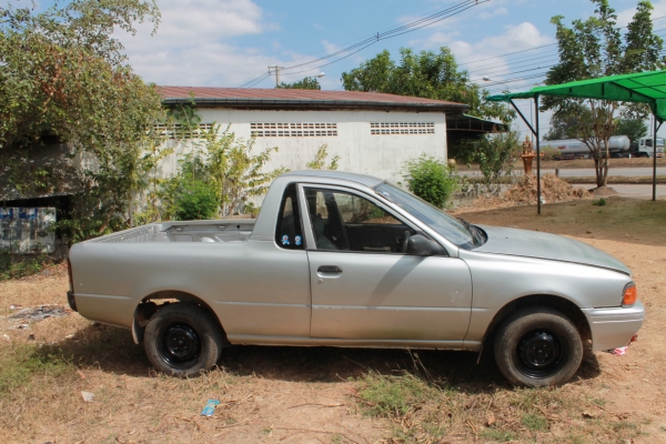 ขาย nissan nv ครับ ขาย nissan nv ครับ