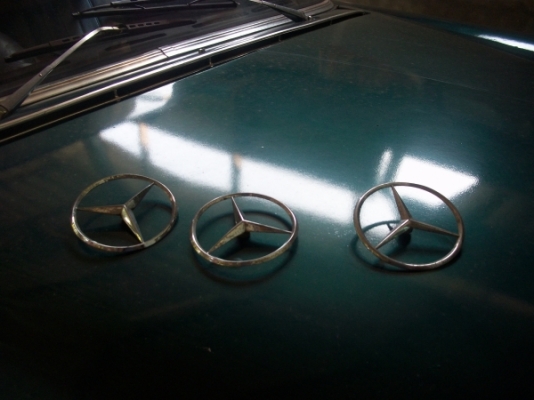 ขายโลโก้ฝากระโปรงหลังเบนซ์ ขอโทษครับลงราคาผิดจริงๆ850-