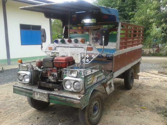 ขายอีแต๋น เครื่อง11 แรง มีทะเบียนพร้อม