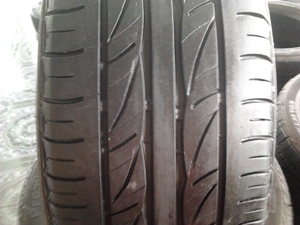 ขายยาง195/65/15 ปี 3111 BRIDERTONE TURANZA AR10 1 ชุด  ราคา :  3,500.00  บาท