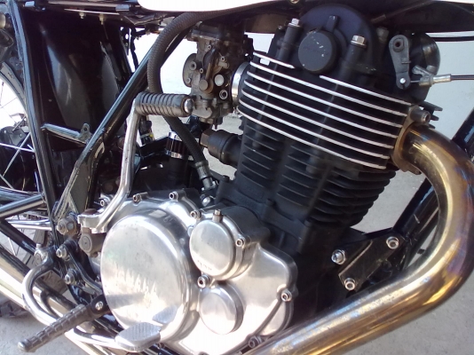 ขายsr400เครื่่องดีมากครับไม่ต้องทำไรแล้ว