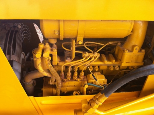 ขายรถแทรกเตอร์  2 คัน KOMATSU D2-6 และ D2-5 สภาพพร้อมใช้ทั้งคู้ รถสวย ช้วงล้างเต็ม