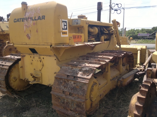 ขายรถแทรกเตอร์  CAT D6C เล่มทะเบียน ช้วงล้างเต็ม รถสวย พร้อมใช้
