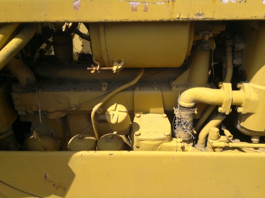 ขายรถแทรกเตอร์  CAT D6C เล่มทะเบียน ช้วงล้างเต็ม รถสวย พร้อมใช้