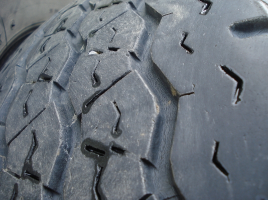 ยางกระบะ 215/70/15 ปี 10