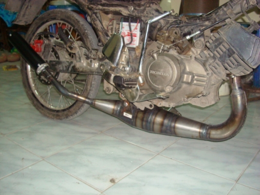 ท่อสูตร สำหรับ ฮอนด้า โนวา โนวาแดช ลอดใต้ สวย เสียงเพราะๆ นิ่มๆ จากสำนัก แดง บาง