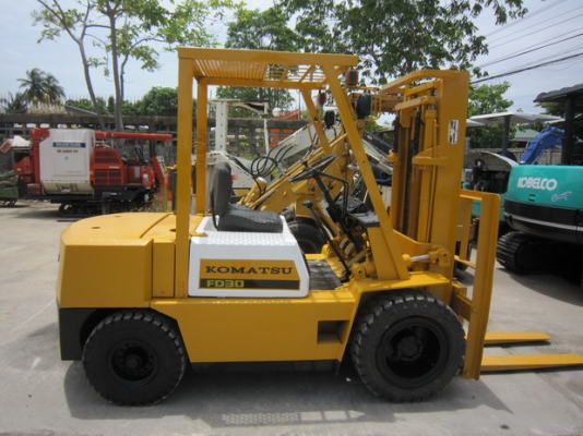 ขาย รถยก 3 ตัน KOMATSU รุ่น FD30-10- มือสองญี่ปุ่น ขาย รถยก 3 ตัน KOMATSU รุ่น FD30-10- มือสองญี่ปุ่น