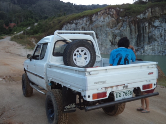 ซูด้า กระบะลูกผสม ขับสี่ล้อ