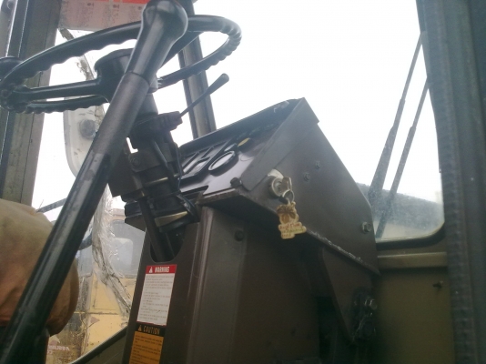 ต้องการขายรถตักล้อยางKOMATSU WA180 ต้องการขายรถตักล้อยางKOMATSU WA180