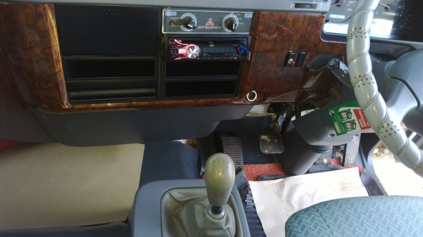 รถ6ล้อดั้มใหญ่ 240แรงม้า fusoยูโร3 ยาง1000 รถห้างแท้(ปี53)