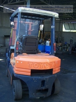 ขายรถ โฟล์คลิฟท์ TOYOTA รุ่น 5-FG20