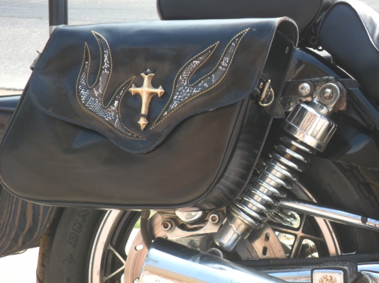 ขายรถ SUZUKI GSX 750 GL(แต่ง FADBOY) ขายรถ SUZUKI GSX 750 GL(แต่ง FADBOY)