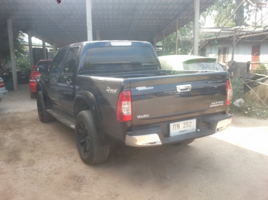 ขาย D-MAX  Hilander  สี่ประตู ปี 53 รถเดิมสวยมากมีแม็ก 18" ยางใหม่กิ๊บ