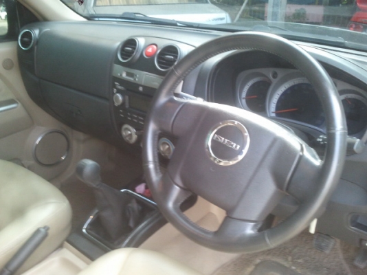 ขาย D-MAX  Hilander  สี่ประตู ปี 53 รถเดิมสวยมากมีแม็ก 18" ยางใหม่กิ๊บ