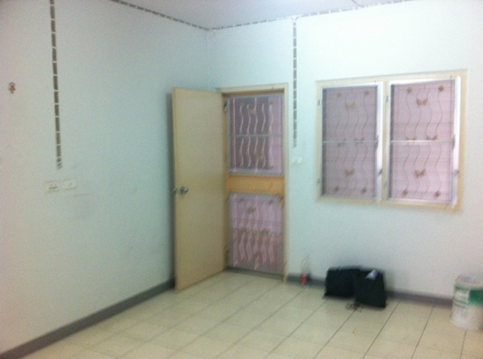 ขายดาวท์คอนโดเอื้ออาทรบึงกุ่ม ชั้น4 ขนาด 33 ตรม ส่งต่อเดือนละ2900