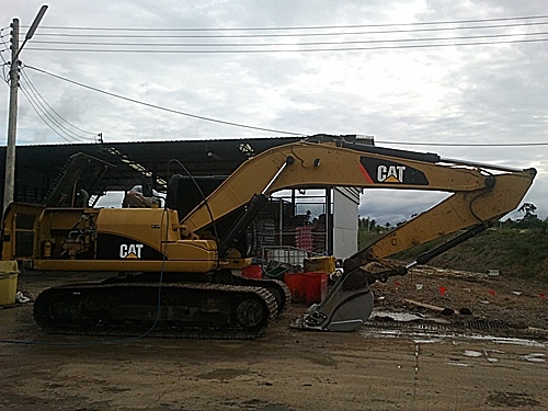 ขาย CAT 320D ไมล์ชม. 8,xxx เอกสารเล่มทะเบียน(ตค 3182) ไฟฟ้าครบเจ้าของขายเอง